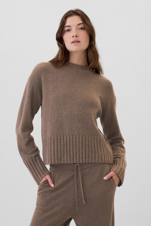 CashSoft Relaxed Crewneck Sweater