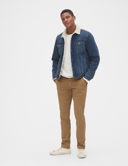 Vintage Khakis in Skinny Fit with GapFlex