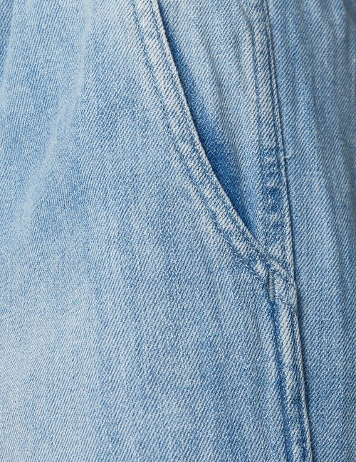 Mid Rise Easy Jeans
