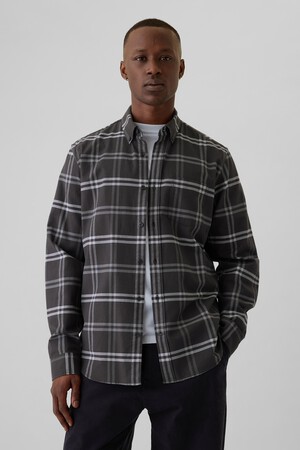 Classic Oxford Shirt in Standard Fit