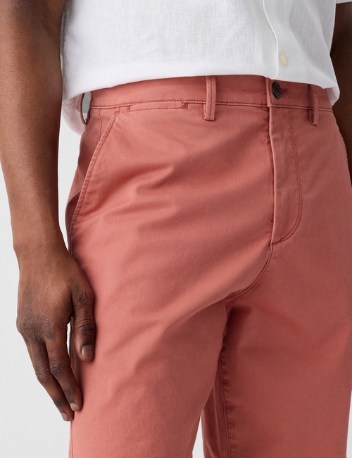 9" Essential Khaki Shorts