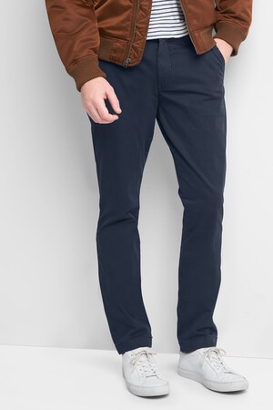 Vintage Khakis in Straight Fit with GapFlex