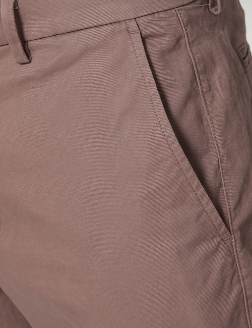 GapFlex Essential Khakis in Straight Taper
