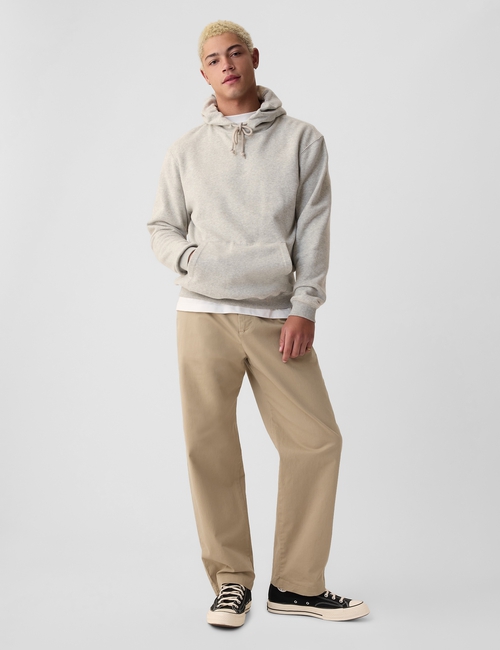 Modern Khakis in Baggy Fit