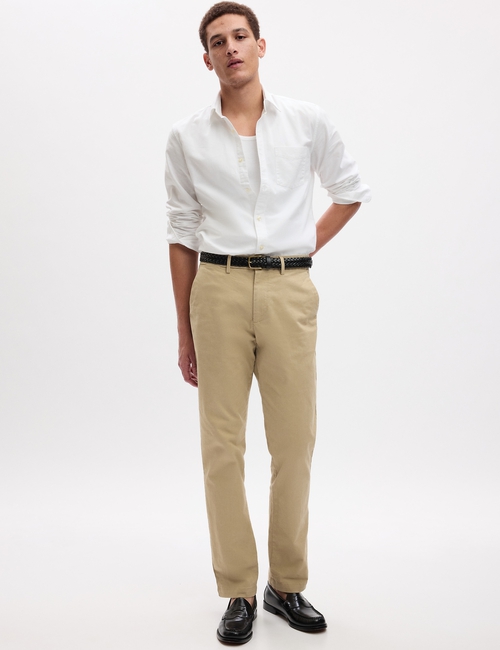 Modern Khakis in Straight Fit with GapFlex