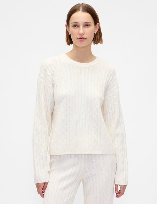 CashSoft Cable-Knit Crewneck Sweater