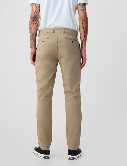 Modern Khakis in Skinny Fit