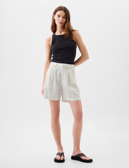 5" High Rise Linen-Blend Pleated Shorts