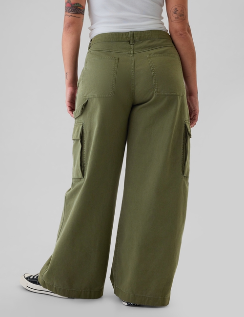 Low Rise Cargo Baggy Khakis