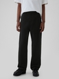Modern Khakis in Baggy Fit with GapFlex