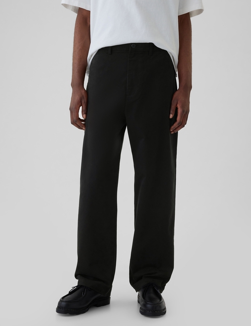 Modern Khakis in Baggy Fit with GapFlex