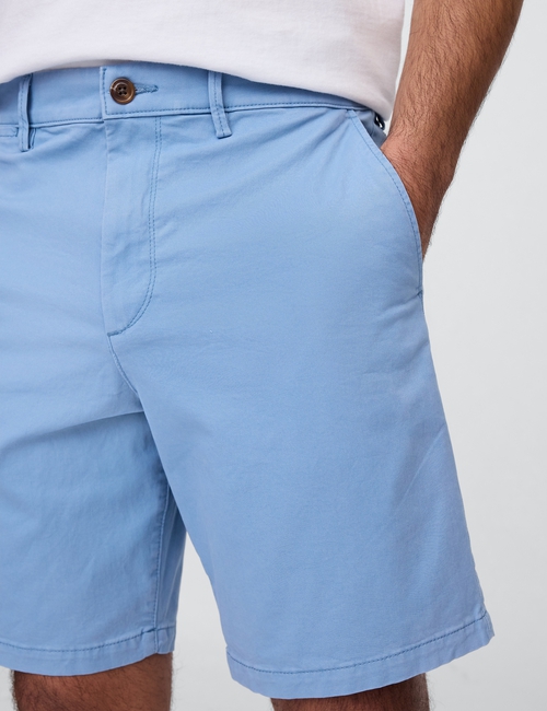 9" Essential Khaki Shorts
