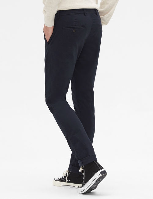 GapFlex Essential Khakis in Skinny Fit