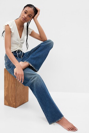 Ribbed Flutter Sleeve Top