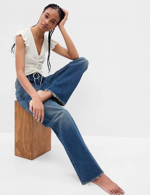 Ribbed Flutter Sleeve Top