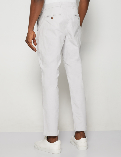 GapFlex Essential Khakis in Straight Taper