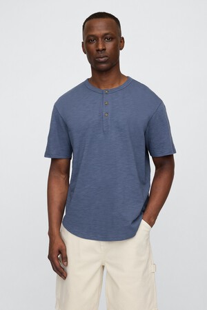 Lived-In Relaxed Curved Hem Henley T-Shirt