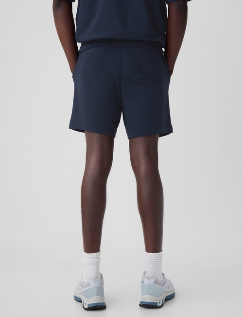 7" Gap Logo Shorts