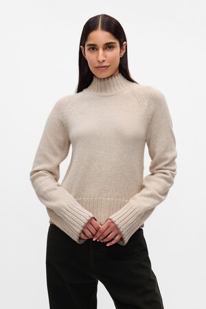 CashSoft Turtleneck Sweater