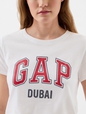 تي شيرت بشعار جاب وDubai بقصة ضيقة