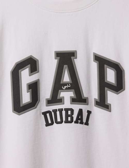 تي شيرت فضفاض بشعار جاب وDubai