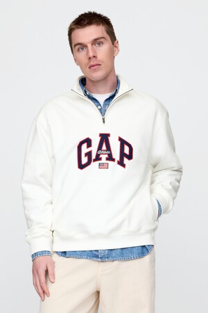 Heavyweight Arch Logo Pullover