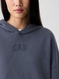 Relaxed Gap Mini-Logo Cropped Hoodie