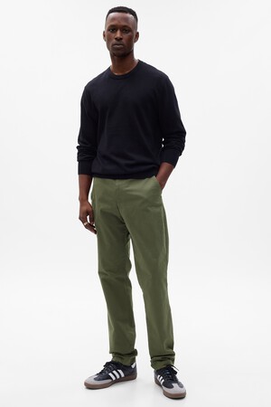 Modern Khakis in Slim Fit with GapFlex