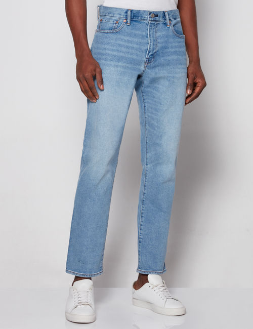 365Temp Straight Performance Jeans in GapFlex