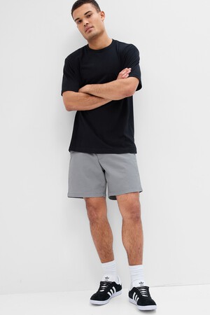 7" Essential Khaki Shorts with Washwell