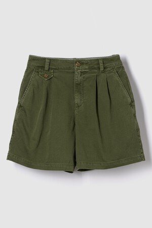 6" Mid Rise Twill Pleated Trouser Shorts