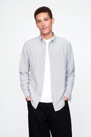 Classic Oxford Shirt in Standard Fit