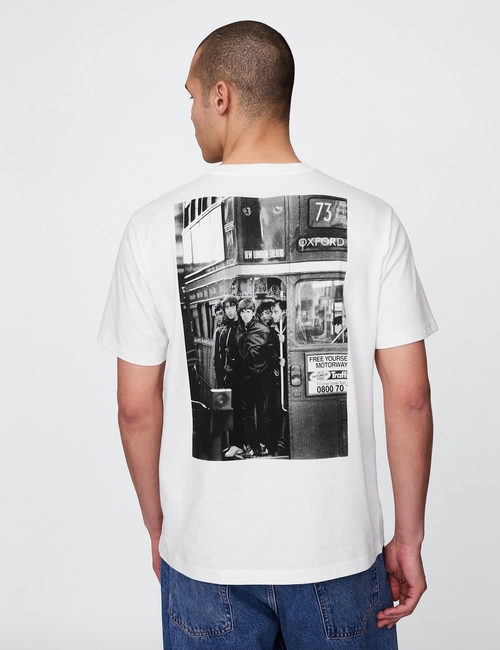 Oasis Graphic T-Shirt