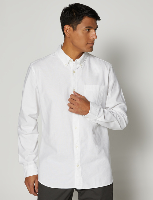 Classic Oxford Shirt in Standard Fit