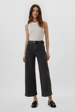 High Rise Wide-Leg Crop Jeans