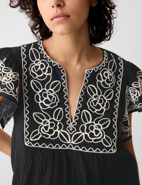 Crinkle Gauze Embroidered Cropped Shirt