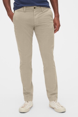Vintage Khakis in Skinny Fit with GapFlex
