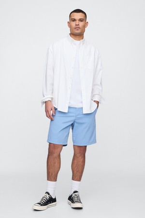 9" Essential Khaki Shorts