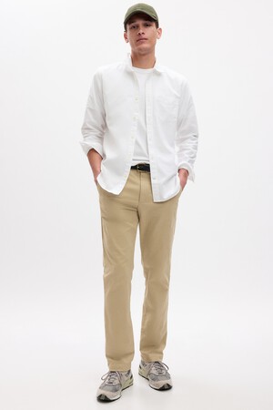 Modern Khakis in Straight Fit with GapFlex