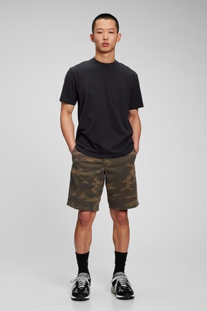 10" GapFlex Essential Khaki Shorts