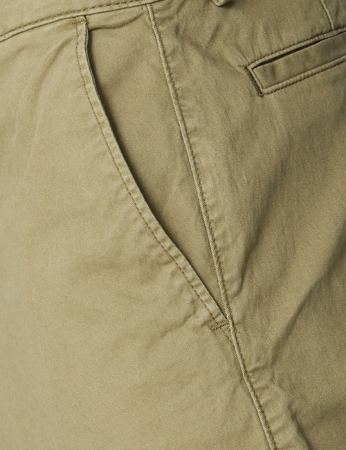 10" Essential Khaki Shorts with Washwell