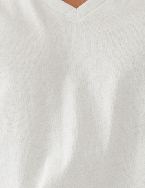 V-Neck T-Shirt (3-Pack)