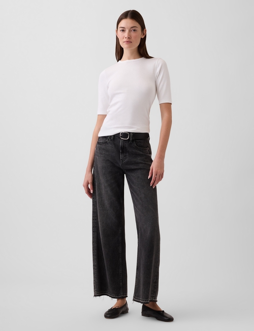 Modern Elbow-Sleeve T-Shirt