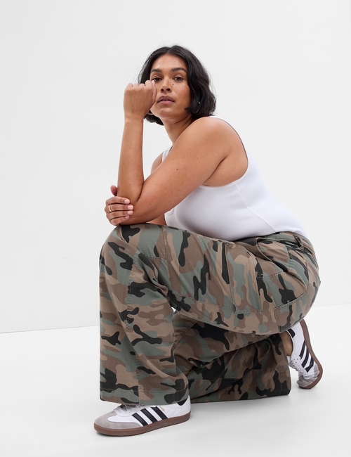Mid Rise Loose Khaki Cargo Pants
