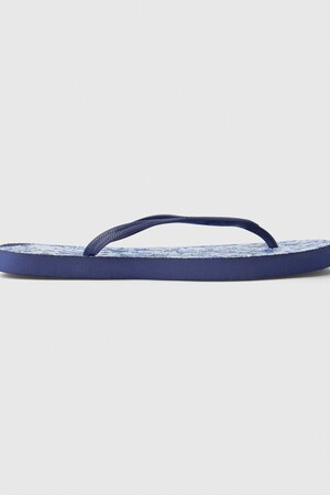 Gap Logo Flip Flops