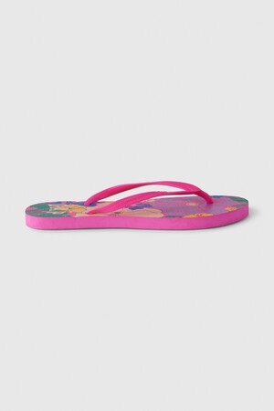 Gap Logo Flip Flops