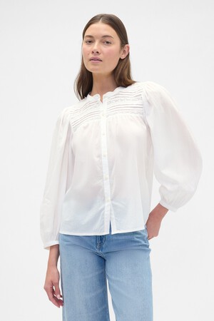 Relaxed Puff Sleeve Lace Top