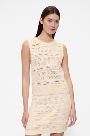 Sleeveless Mixed-Stitch Sweater Tank Top