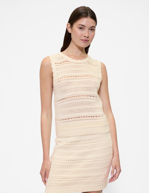 Sleeveless Mixed-Stitch Sweater Tank Top
