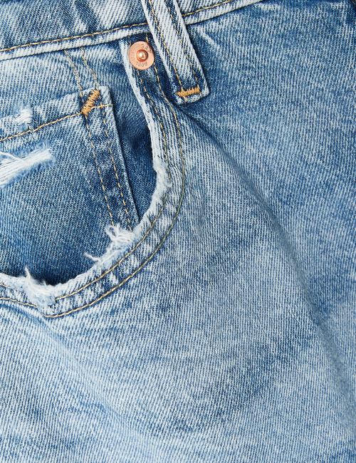 High Rise '90s Loose Jeans